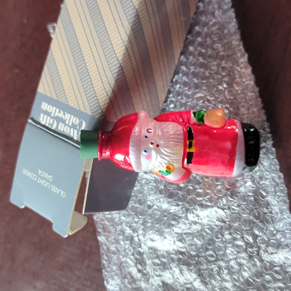 Vintage 80s Avon Gift Collection Glass Light Cover Santa NOS
